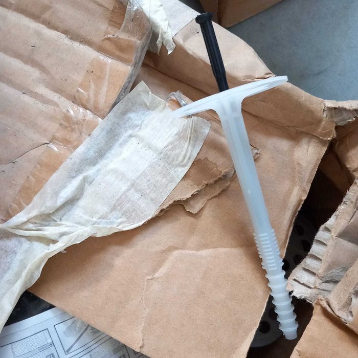 Buchas com Prego EPS ETICS Certificadas 60 e 120 mm