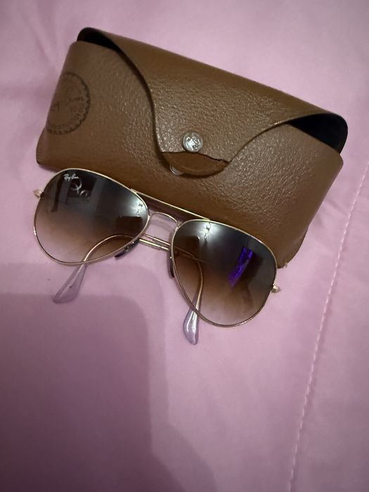 Óculos de sol marca Ray Ban
