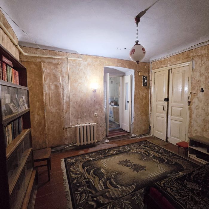 Продаж 2 кімнатна  квартира на землі  Центр  вулиця Дунаєва