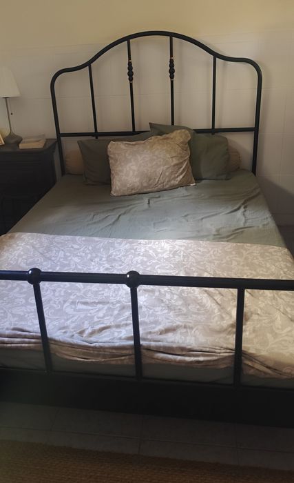 Cama de Ferro- Preta