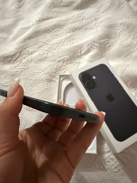 iphone 16 - 128GB