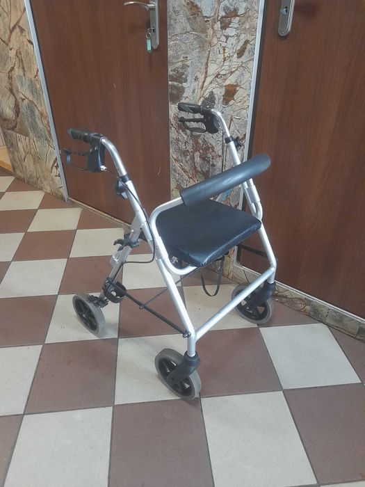 Chodzik Balkonik DRIVE Do 120 KG Zobacz Z Oparciem !!