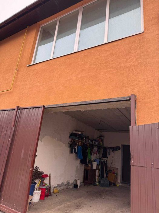 Елітний будинок у центрі, 192м², 5 соток, гараж, камін, веранди,меблі!