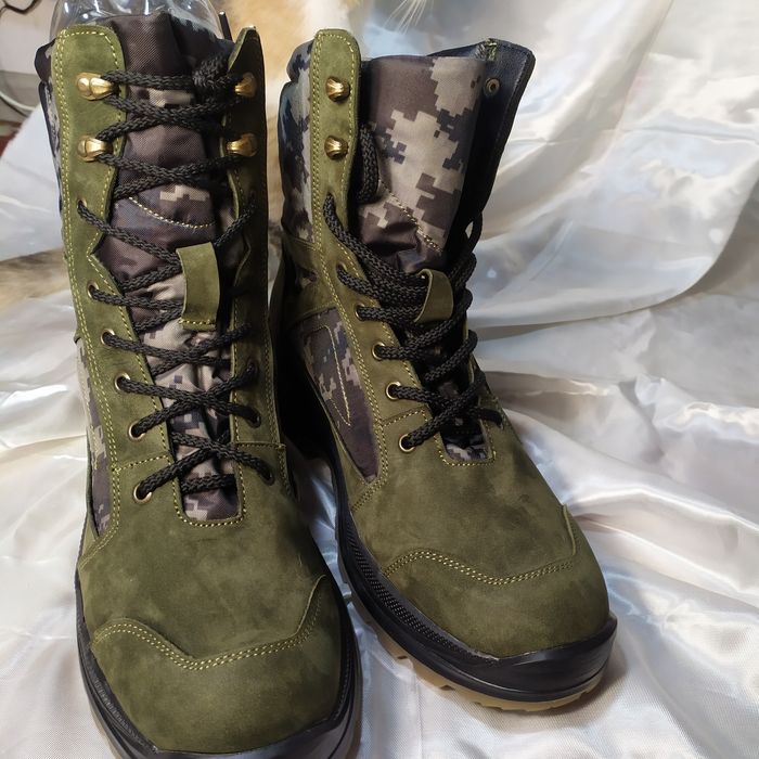 Берці термоси 28.5 44 розмір.