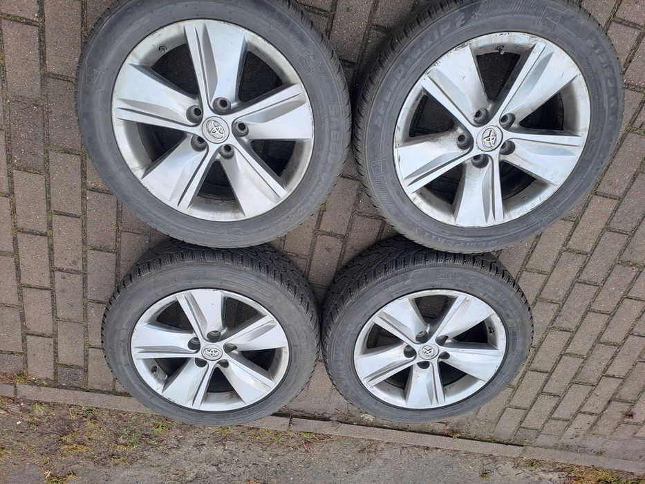 Zimowe opony Alu Felgi Toyota Awensis