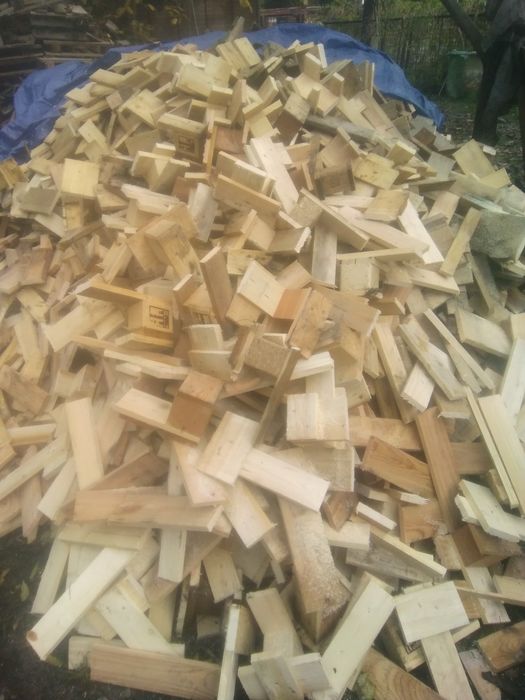 Drewno drzewo opał pocięte palety, nie impregnowane