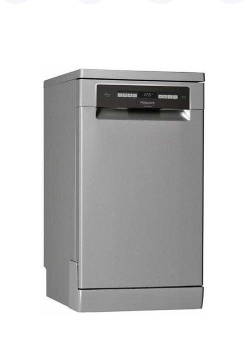 Посудомийна машина окремо стояча.