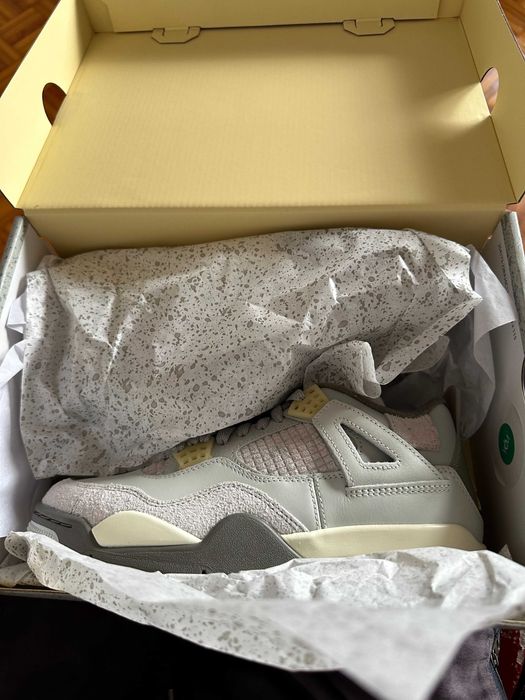 Air Jordan 4 Retro SE Craft 'Photon Dust'