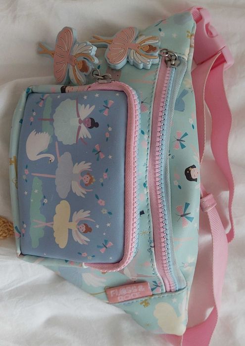 Bolsa de cintura - nova