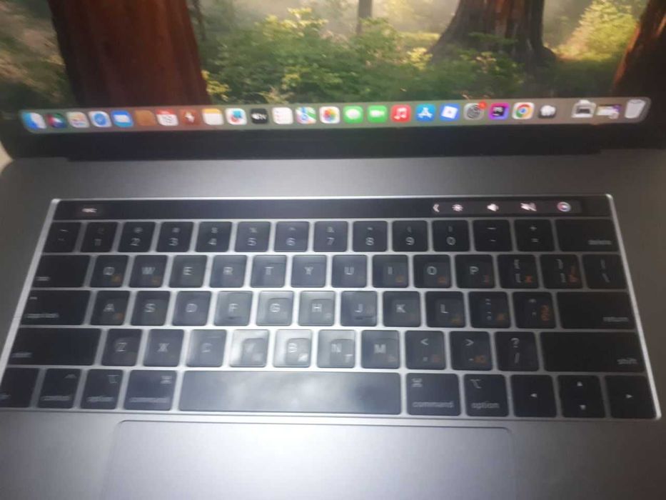Ноутбук MacBook Pro 2019, I9, 32GB ram, 512 SSD, RX560, бат 345 циклов