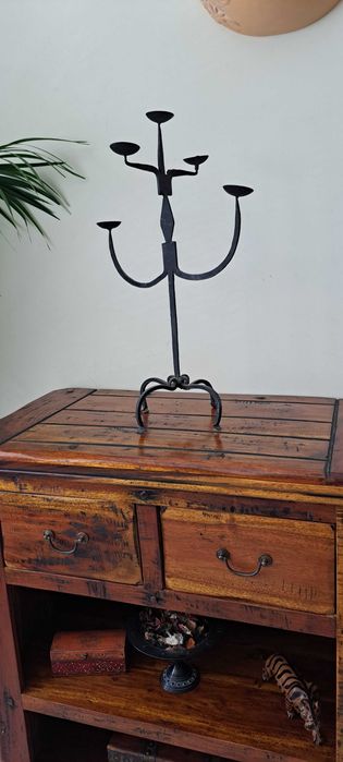 Castiçal ferro fundido feito à mão