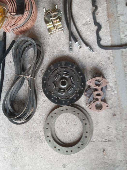 Запчастини до Москвича 2140