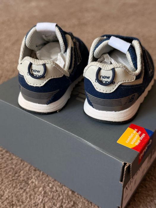 New Balance 574 Infants Hook & Loop Trainers