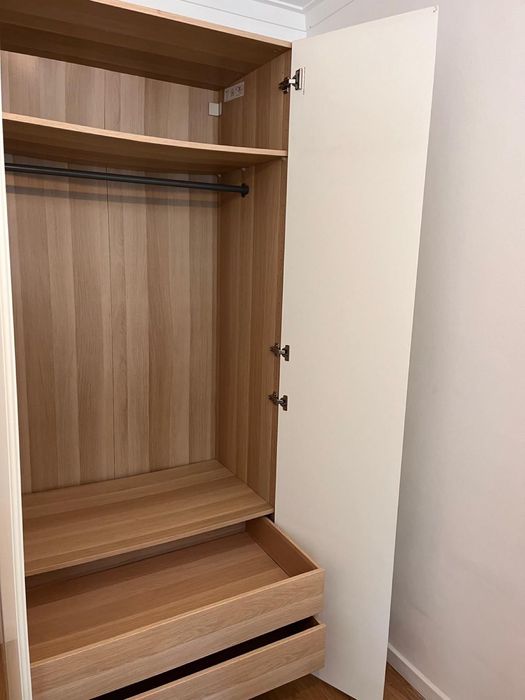 Roupeiro IKEA em ótimo estado de conservaçao