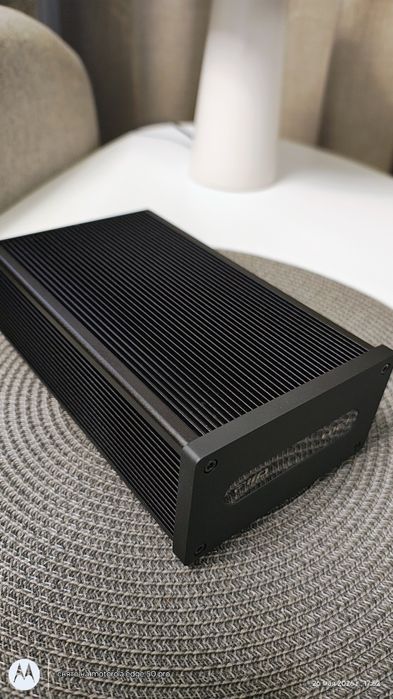 FIIO Pl 50 линейный блок питания 12/15вольт.