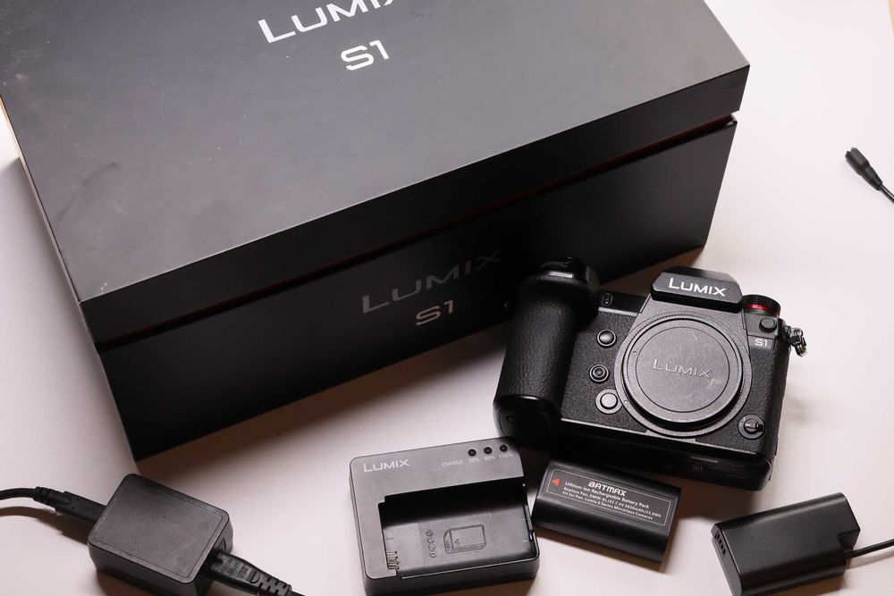 Фотоаппарат Panasonic S1 в  идеальном состоянии