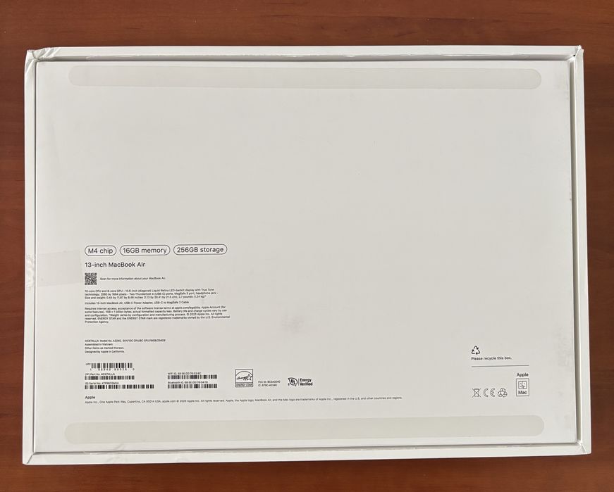 MacBook Air 13.6 (2025) M4  16GB RAM  256GB SSD  Sky Blue