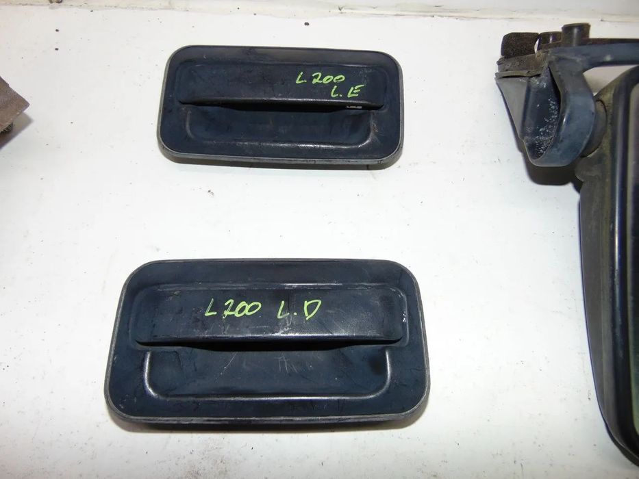 Mitsubishi L200 acessórios portas
