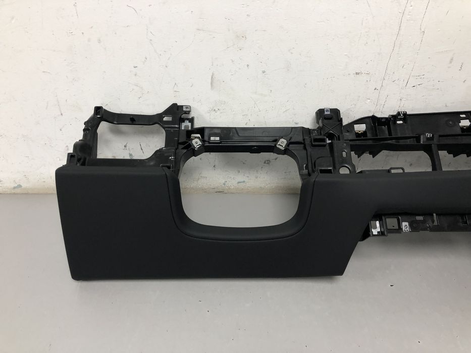 Панель приладів нижня частина BMW i5 G61 2023-