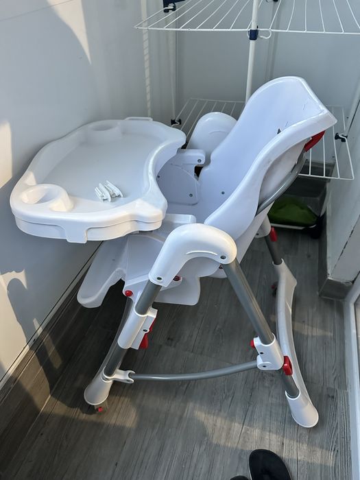 Детский стульчик для кормления