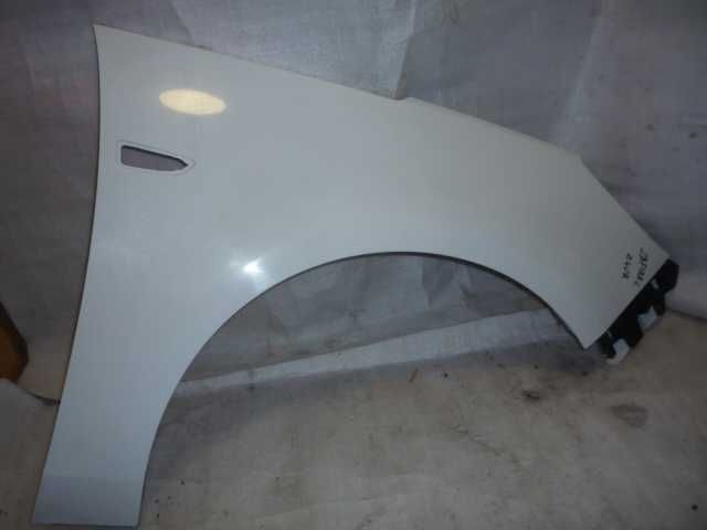 Błotnik przedni prawy Opel Zafira C