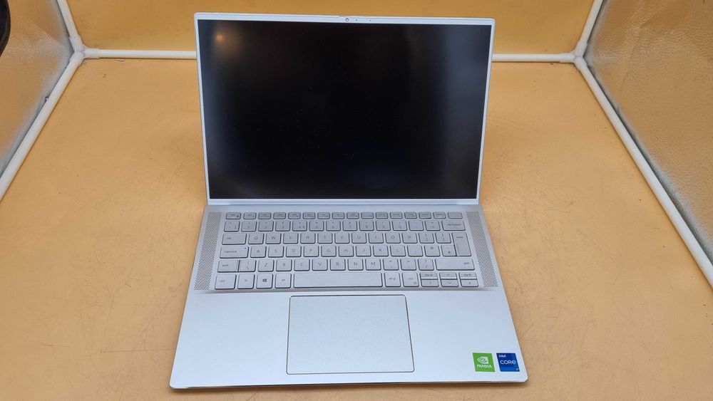 Laptop Dell Inspiron 14 7400 QHD+ 14" Intel i7 16 GB/512 GB nvidia