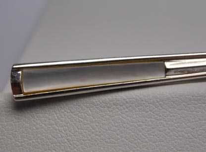 Srebrna spinka do krawata z masą perłową VINTAGE