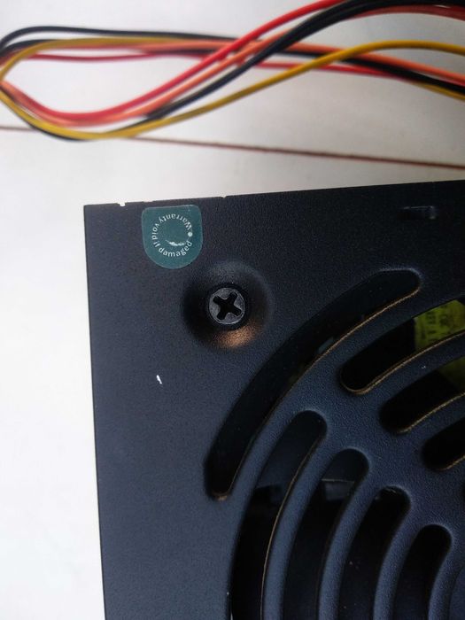 рабочий Блок питания AeroCool VX-500 500Вт на процессор два по 4 пин на видеокарту 6 пин