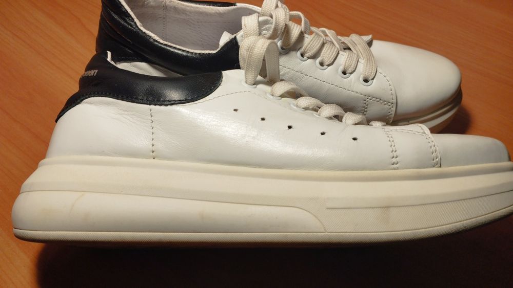 Кросівки Alexander McQueen