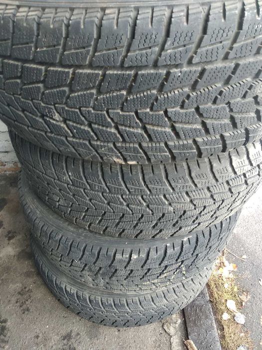 Продам зимову гуму комплект Toyo Observe G-02 Plus 245/55 R19 103T