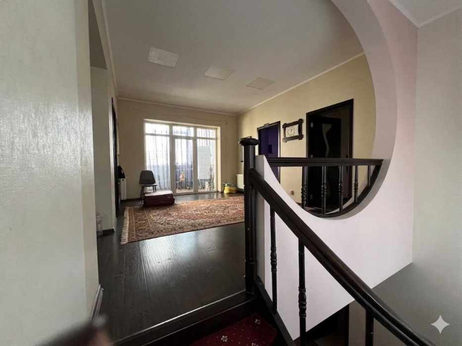 Дом для семьи в центре