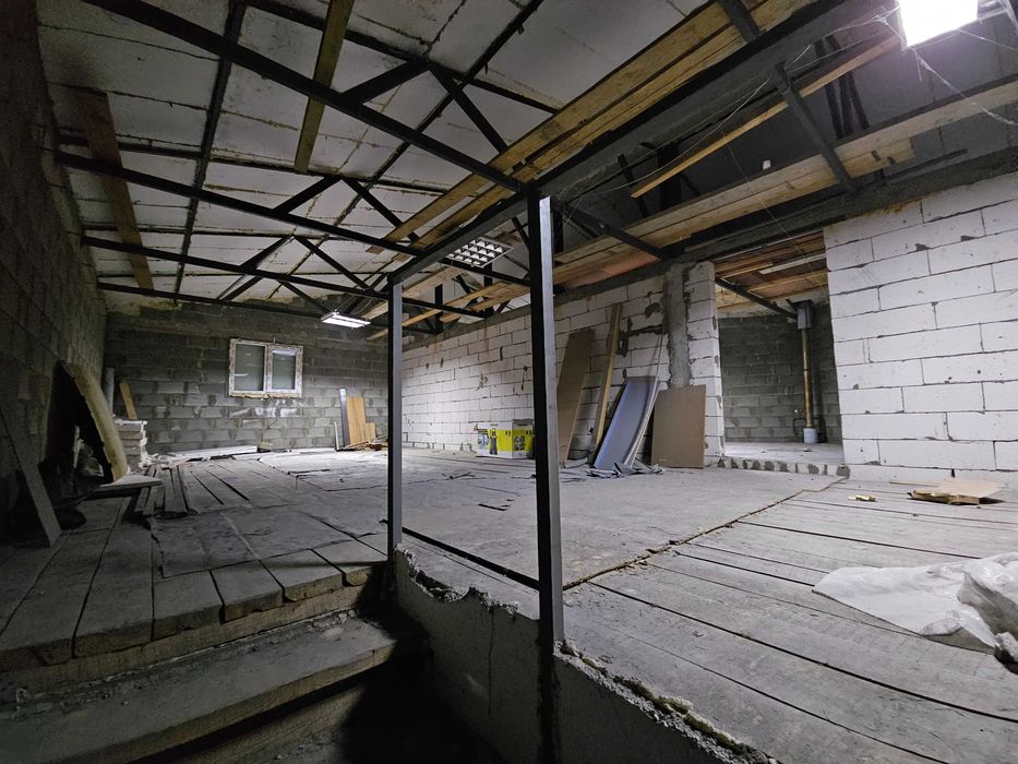 Приміщення під СТО або склад, 260м2 Два поверхи Вараш