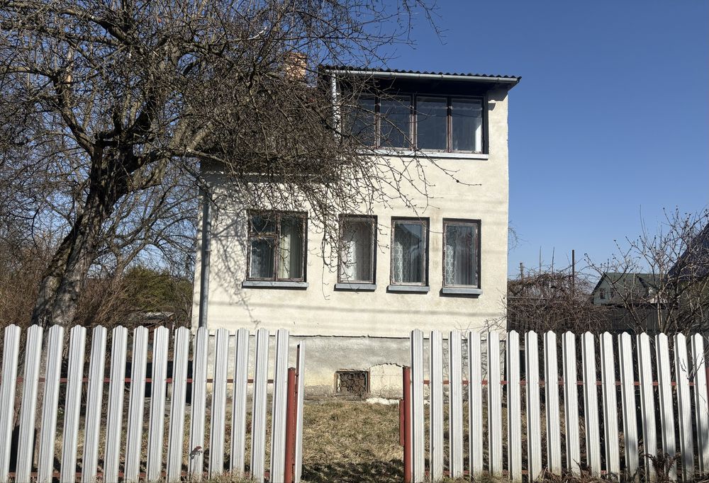 Будинок-дача,4 сотки, у місті