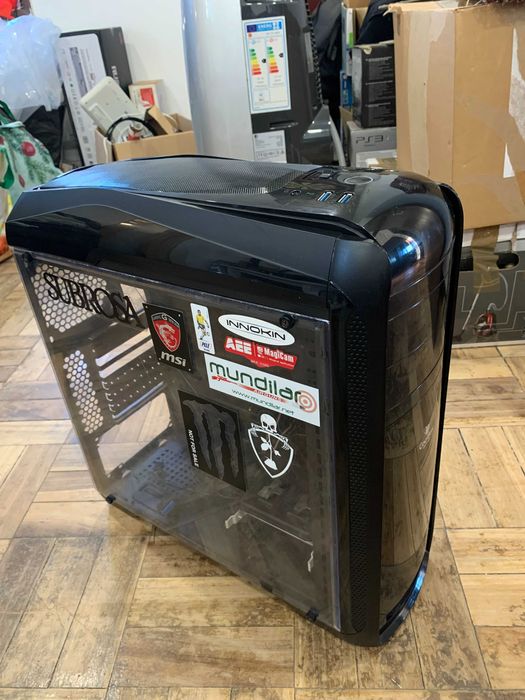 Caixa CoolBox DeepSting