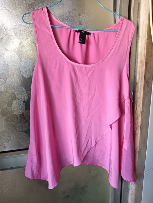 Blusa rosa cavada