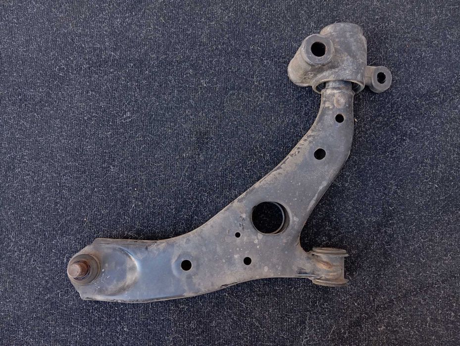 mazda cx5 kf   ричаг  Важіль  рычаг,кулак,цапфа,Оригінал в наявності