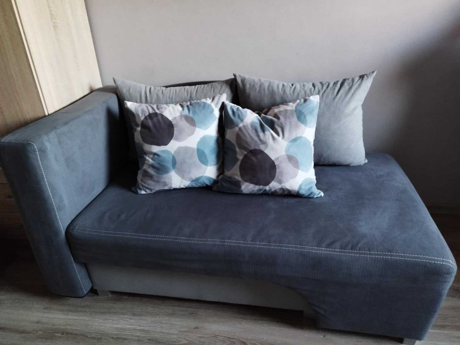 Kanapy młodzieżowe (dwie sztuki za 200 zł)