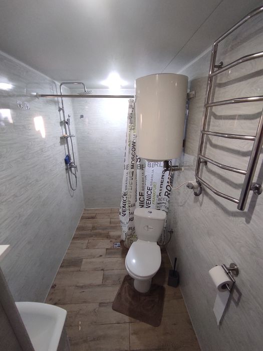 Подобово дерев'яний будинок з сауною.