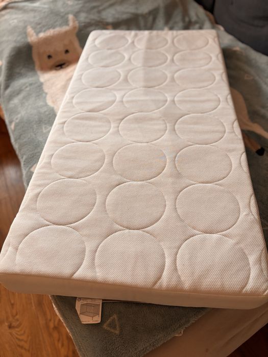 Łóżeczko drewaniane Ikea