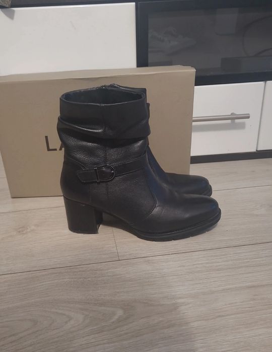 Skórzane buty lasocki 39