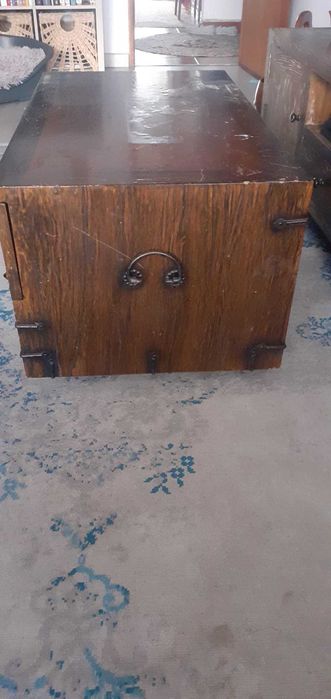 Baú oriental para restauro