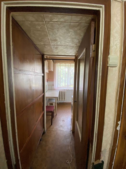 Продаж  3 к.  квартири  Дарницька площа,  Харківське шосе 4/1