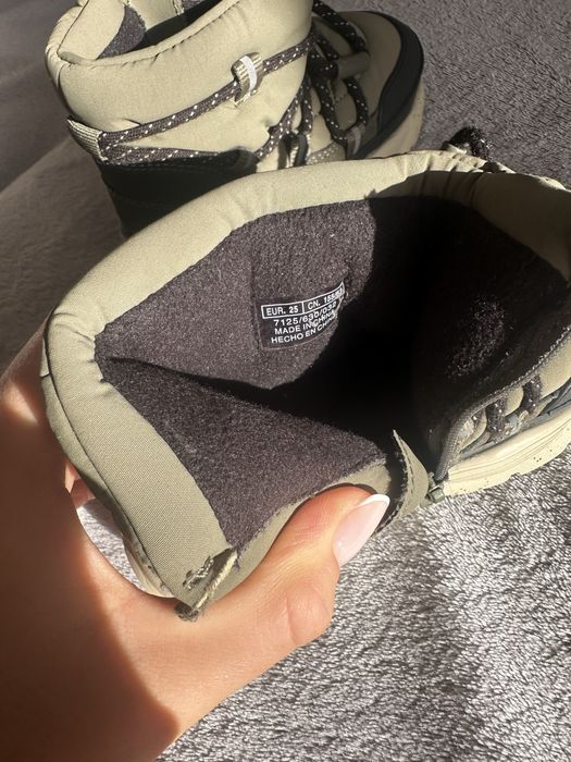 Zara Дутіки 25 р