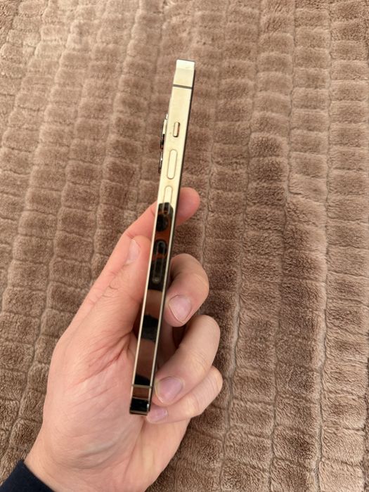 Продам iphone 13 pro ідеальний стан! Rsim