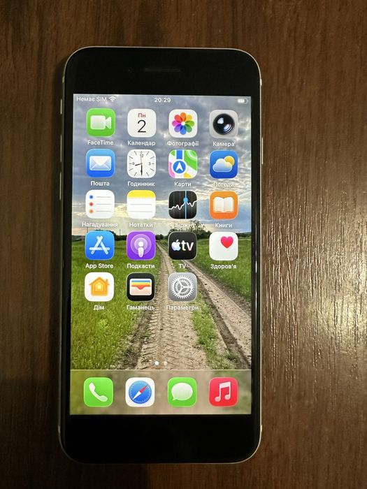 Iphone se 128 гіг в дуже гарному стані