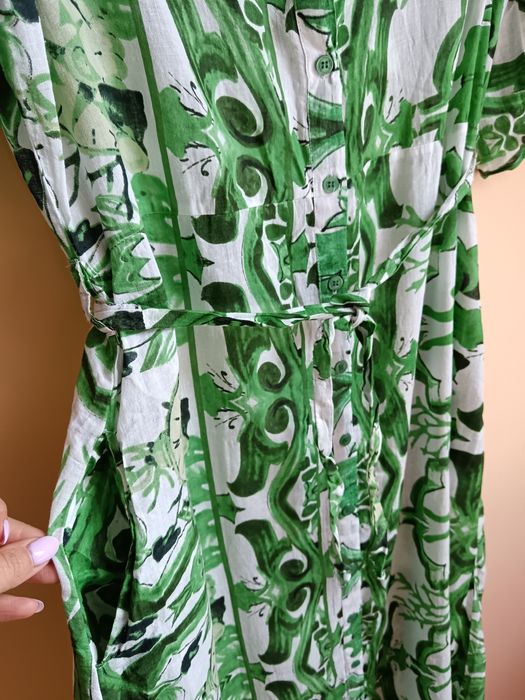 Włoska sukienka. Bawełna. Rozmiar L.