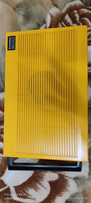 Портативний програвач вінілових платівок Philips Stereo 200 (або 22AF2