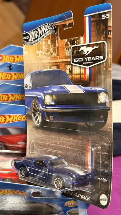 Hot Wheels 65 FORD MUSTANG 2+2 FASTBACK (Super chase)