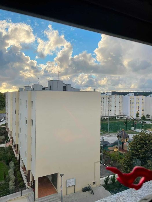 Arrendo quarto para casal ou 2 pessoas em finzes Trofa