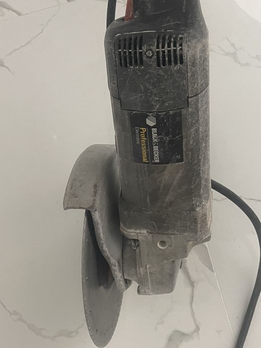 Rebarbadora Black&Decker professional